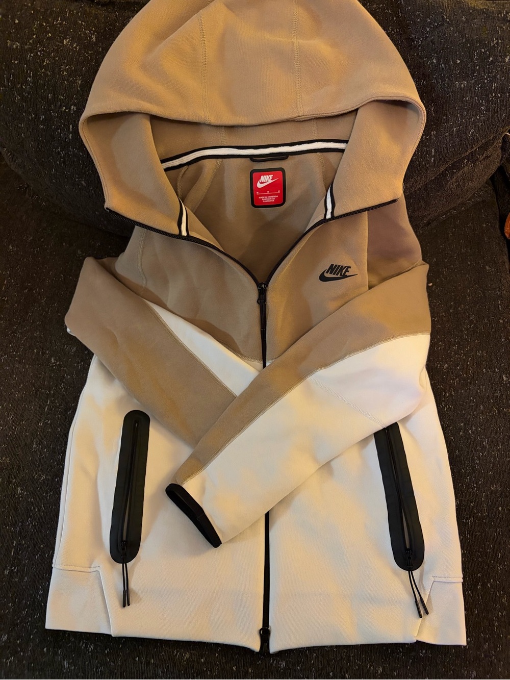 Nike Tech Colorblock Full-Zip Hoodie Size Medium